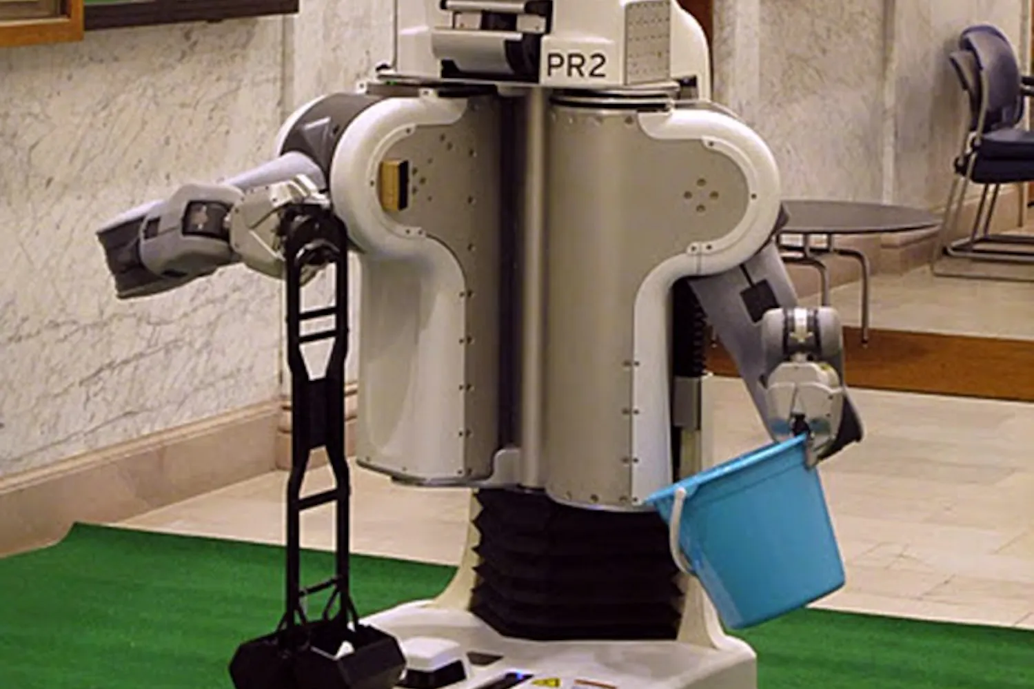 22565_robot_photo_for_webf.jpg