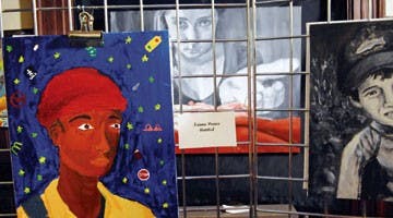 Students light up the Rotunda