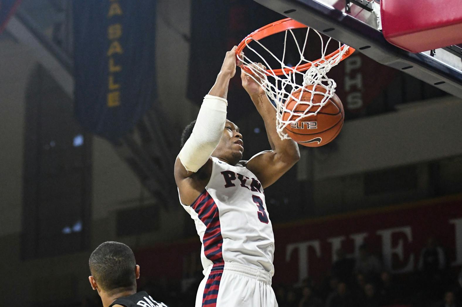 MBB Harvard Jordan Dingle.jpg