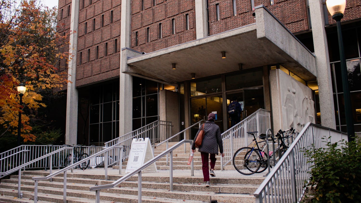 11-07-21 Van Pelt Interior and Exterior (Adya Gupta)-2.jpg