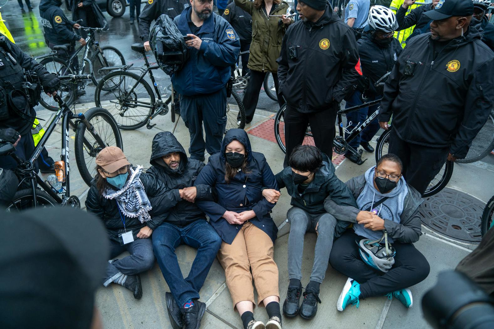 05-10-24 Professors (Ethan Young).jpg