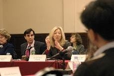 U. Council discusses foreign apps