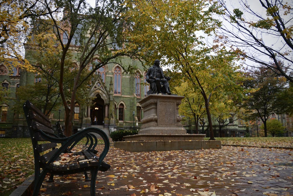 fall-college-hall-benjamin-franklin