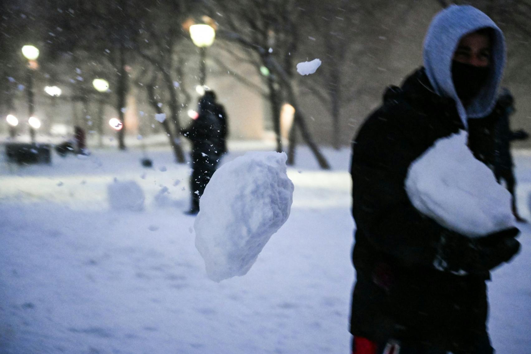 02-01-21 Snowball Fight Orlena Night (Kylie Cooper).jpg