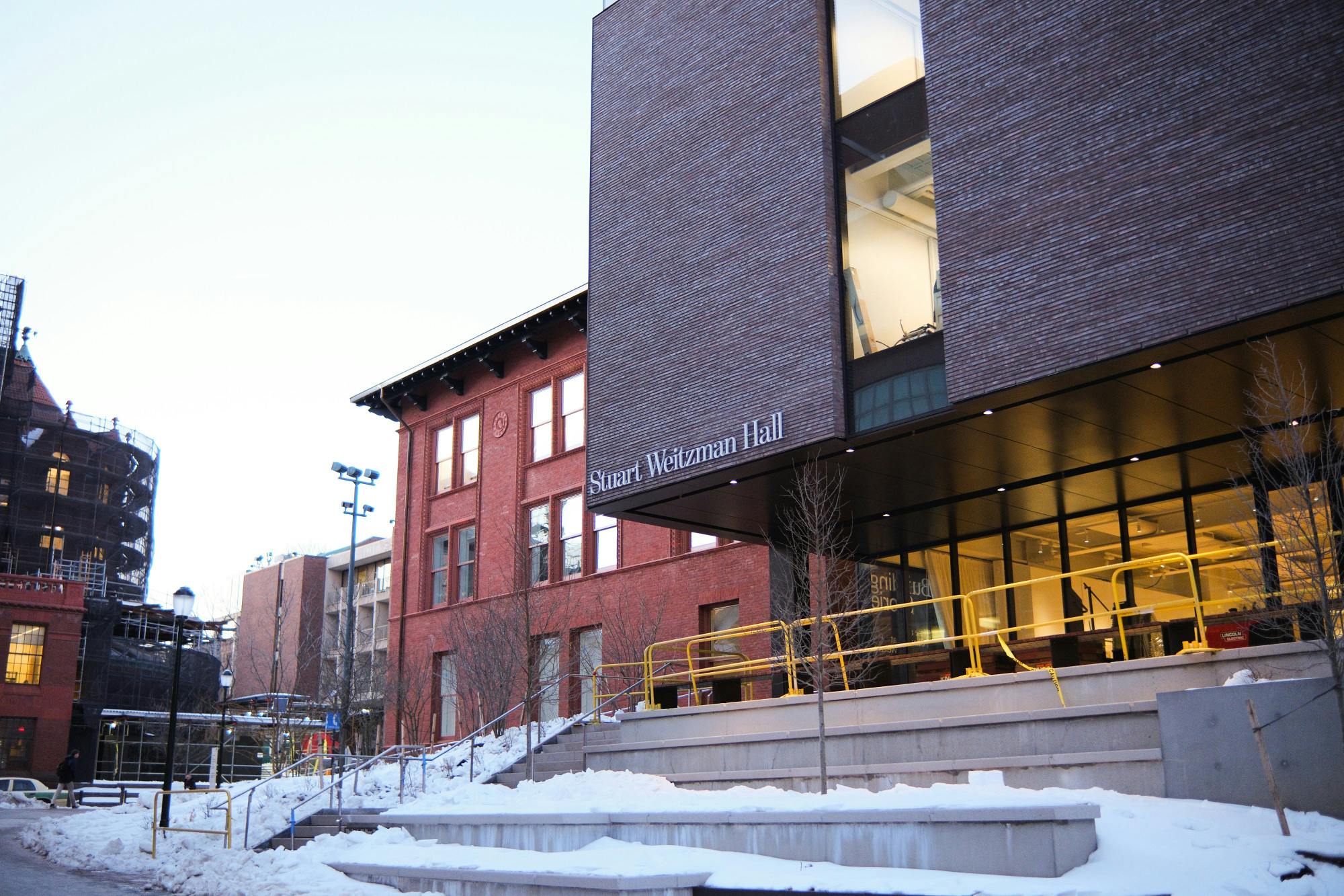 2-2-26 Stuart Weitzmann tour (Kenny Chen)-1.jpg