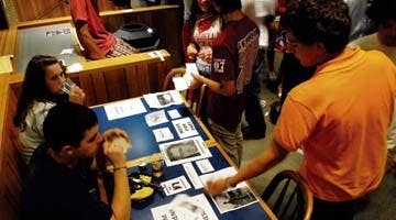 Freshmen spruce up campaigns