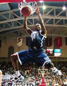 'Cats claw past Quakers