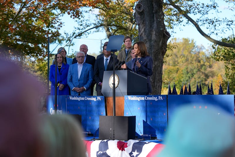 Harris makes direct appeal to Republicans, independents at campaign stop in Philadelphia suburbs