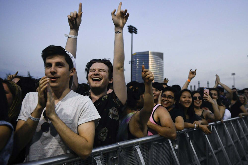 04-14-18-spring-fling-crowd-chase-sutton