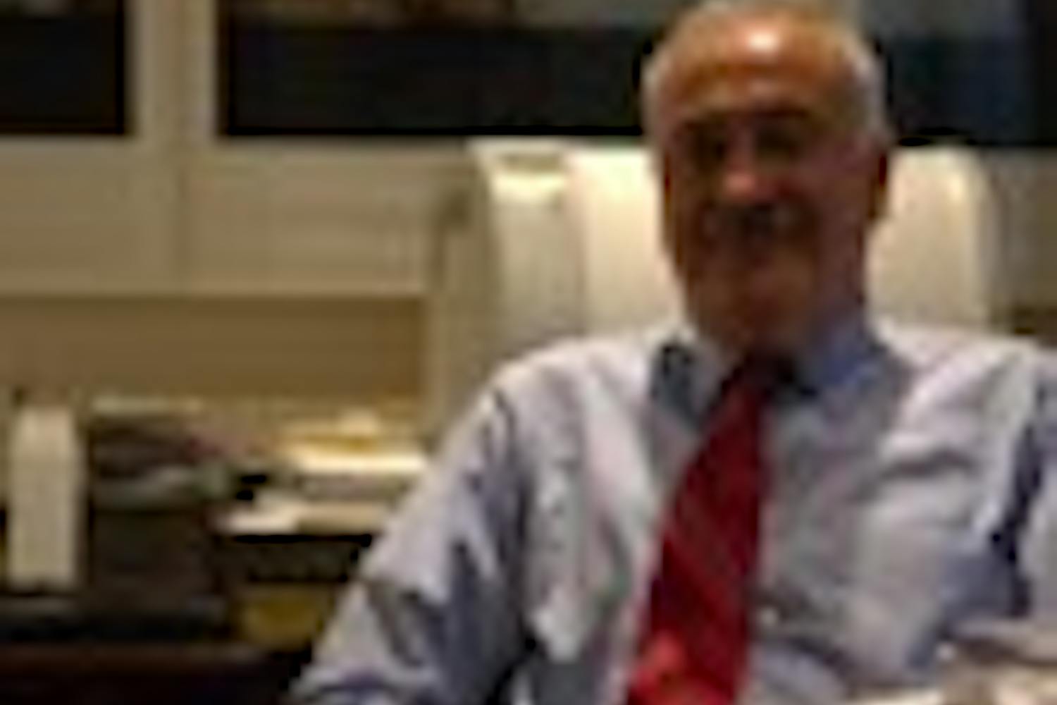 SEAS dean agrees to extend term