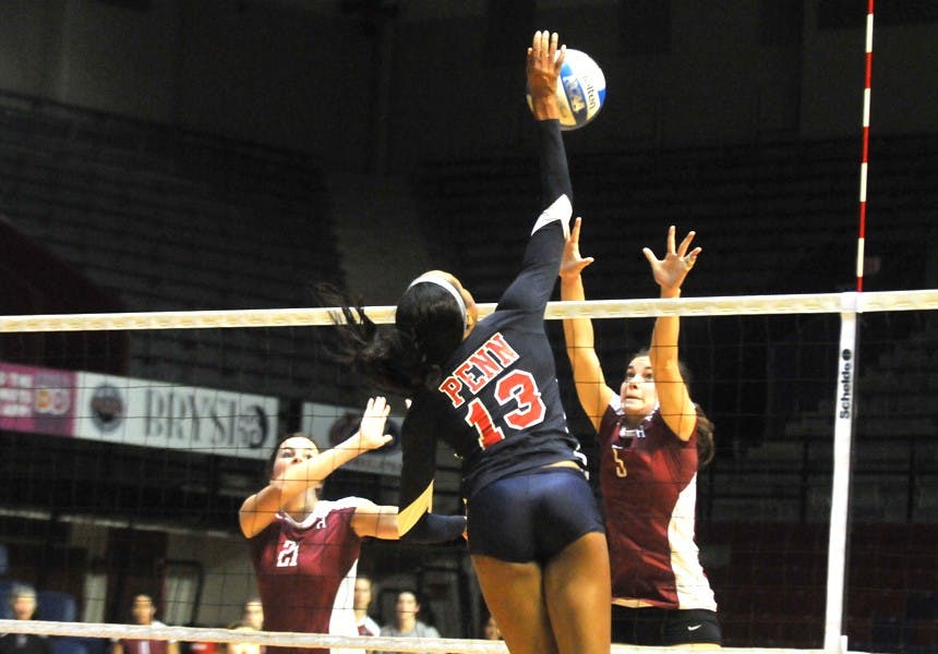 Penn Volleyball falls to Harvard at the Palestra, 3 sets to 1