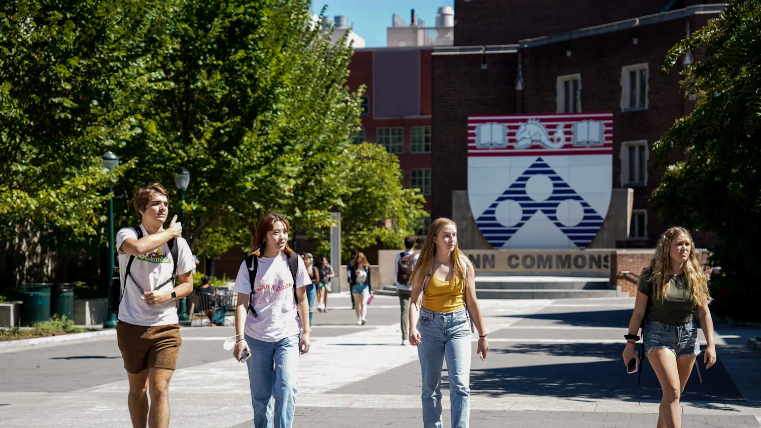 09-14-22 Students at Perelman Quadrangle (Ana Glassman).jpg