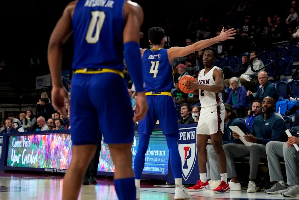 11-27-22-mens-basketball-vs-delaware-jonah-charles-anna-vazhaeparambil