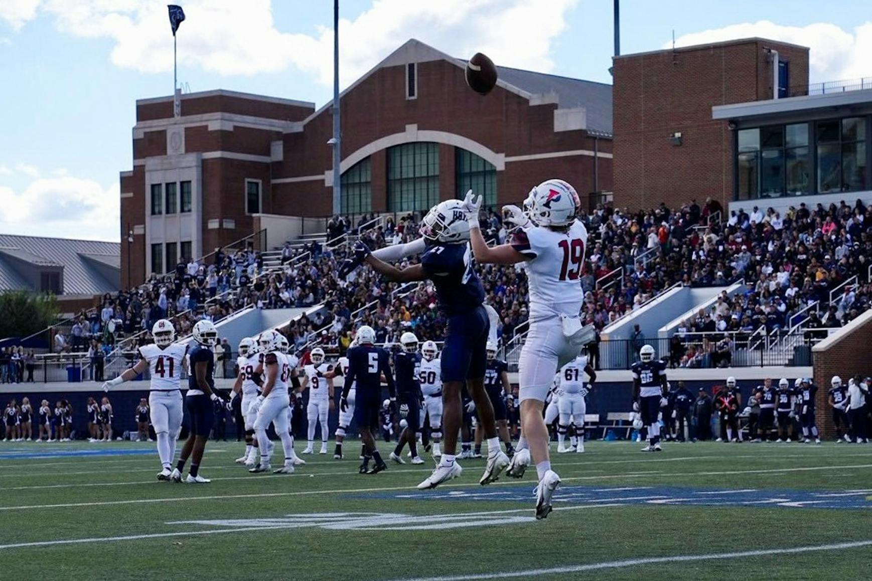 10-08-22 Football vs Georgetown Malone Howley (Alan Zhang).jpg