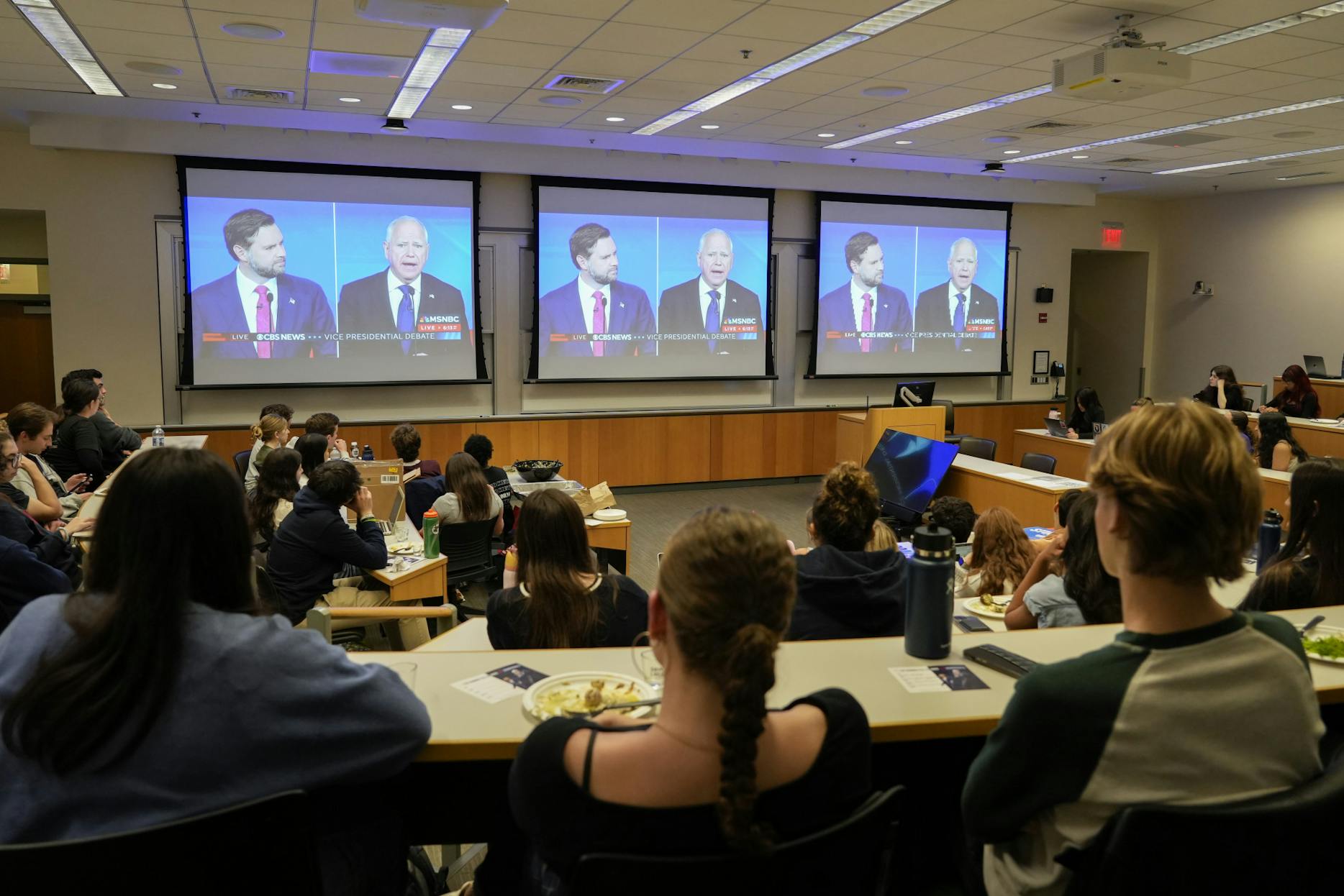 10-01-24 Penn Dems VP Debate (Chenyao Liu).jpg