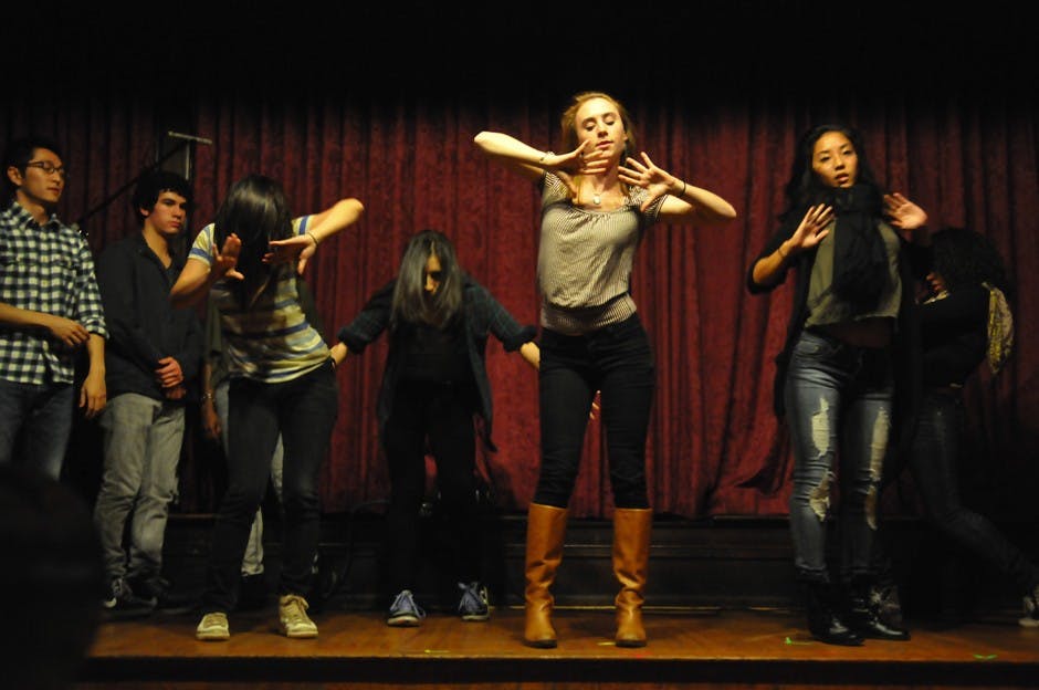 Student groups perform at Friarside Cafe to raise money for Habitat for Humanity