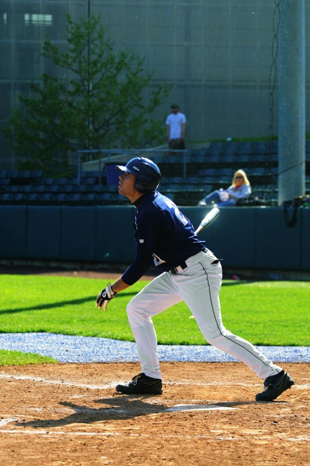 04142010_baseball_lasalle038