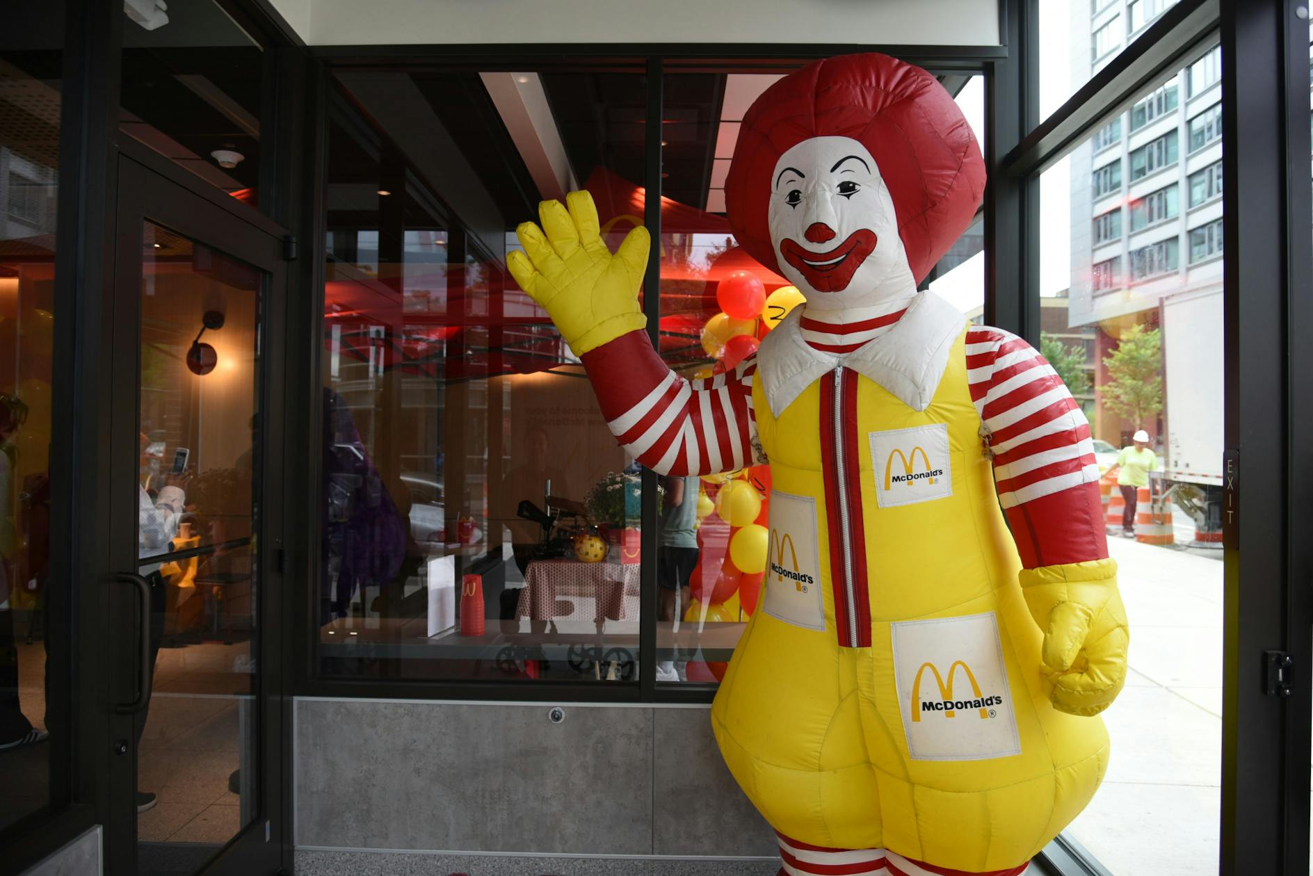 10-04-24 McDonald's Opening (Chenyao Liu).jpg