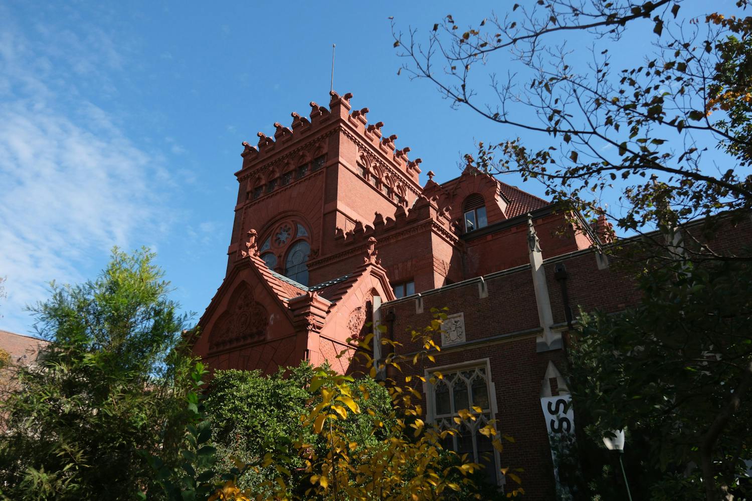 10-25-23 Fisher Fine Arts Library (Abhiram Juvvadi).jpg