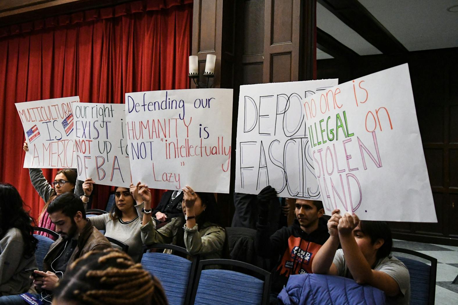 Dinesh D'Souza College Republicans Multiculturalism Event Protest 001.jpg