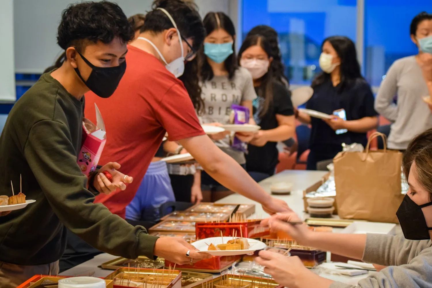 09-19-21 Mid-Autumn Festival Indoor Social Events (Julia Van Lare).jpg