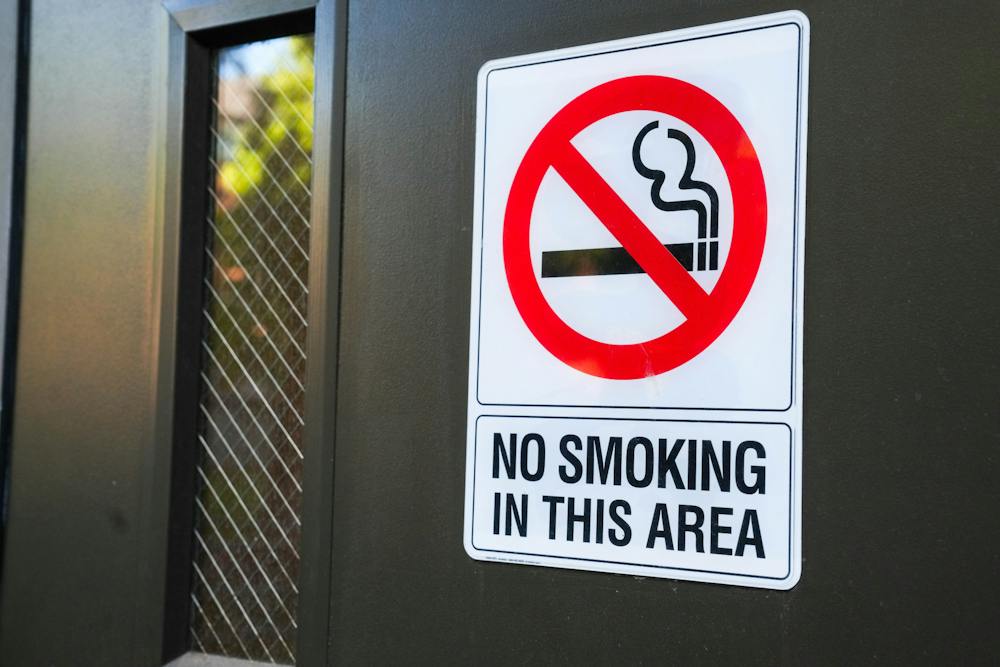 10-05-26 smoking signs (Catherine Fan)-3.jpg