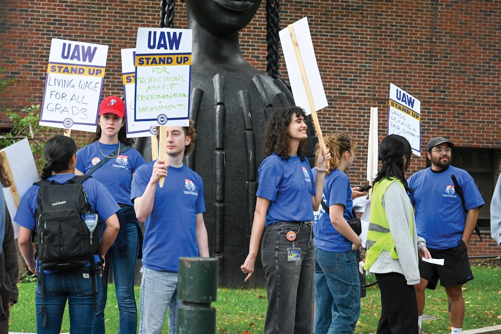 10-08-25 GET-UP Picketing (Sydney Curran)-1.jpg