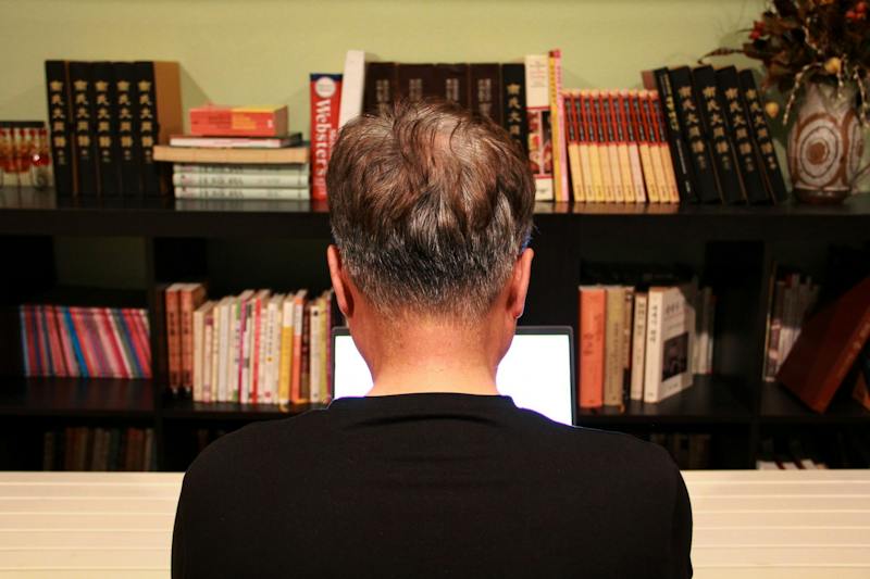 Professors report unexpected benefits of virtual education despite facing challenges - Vimarsana News