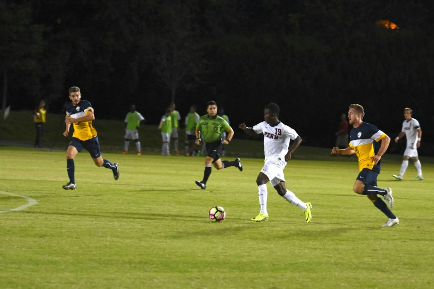 Penn men's soccer's rookie winger Dami Omitaomu scored the first goal of his college career at Yale over the weekend, earning him a City Six Rookie of the Week honor. 