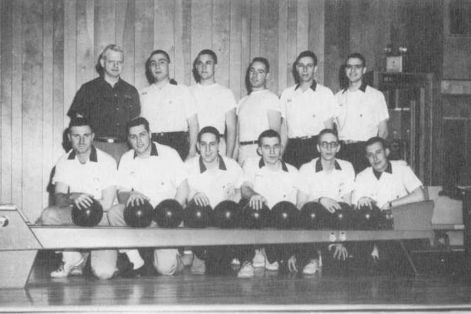 bowling-team-feature-1960.jpeg