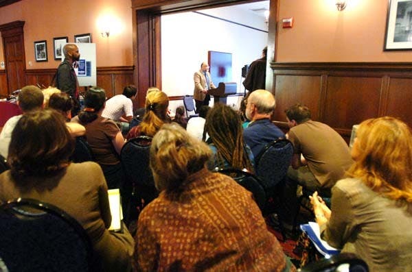 Ex-prof calls on colleges to educate globally