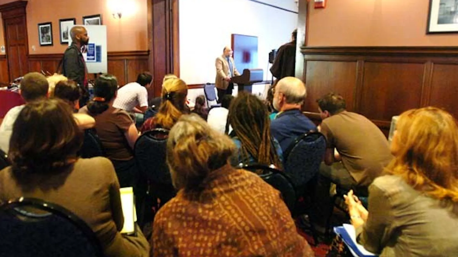 Ex-prof calls on colleges to educate globally