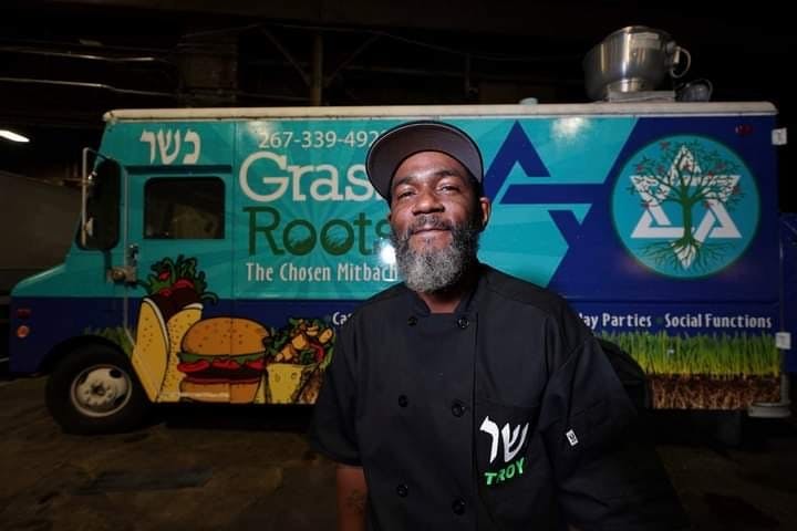 Troy Harris Grass Roots Hillel Food Truck.JPG