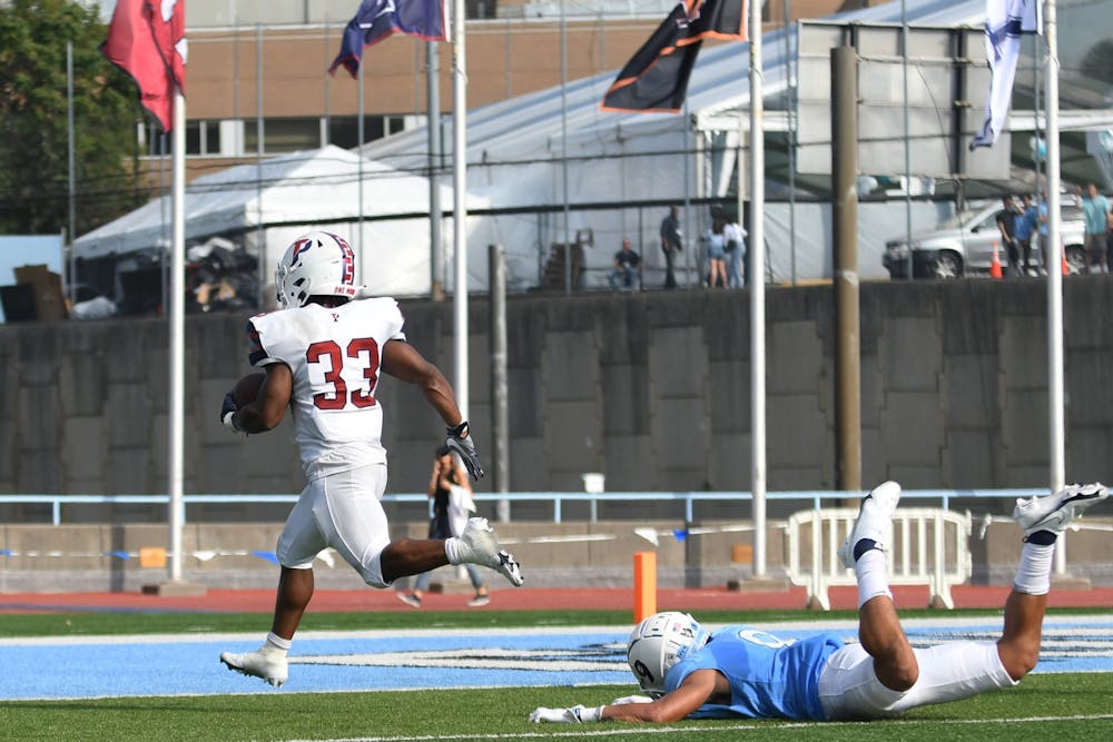 10-16-2021-football-at-columbia-isaiah-malcome-sukhmani-kaur