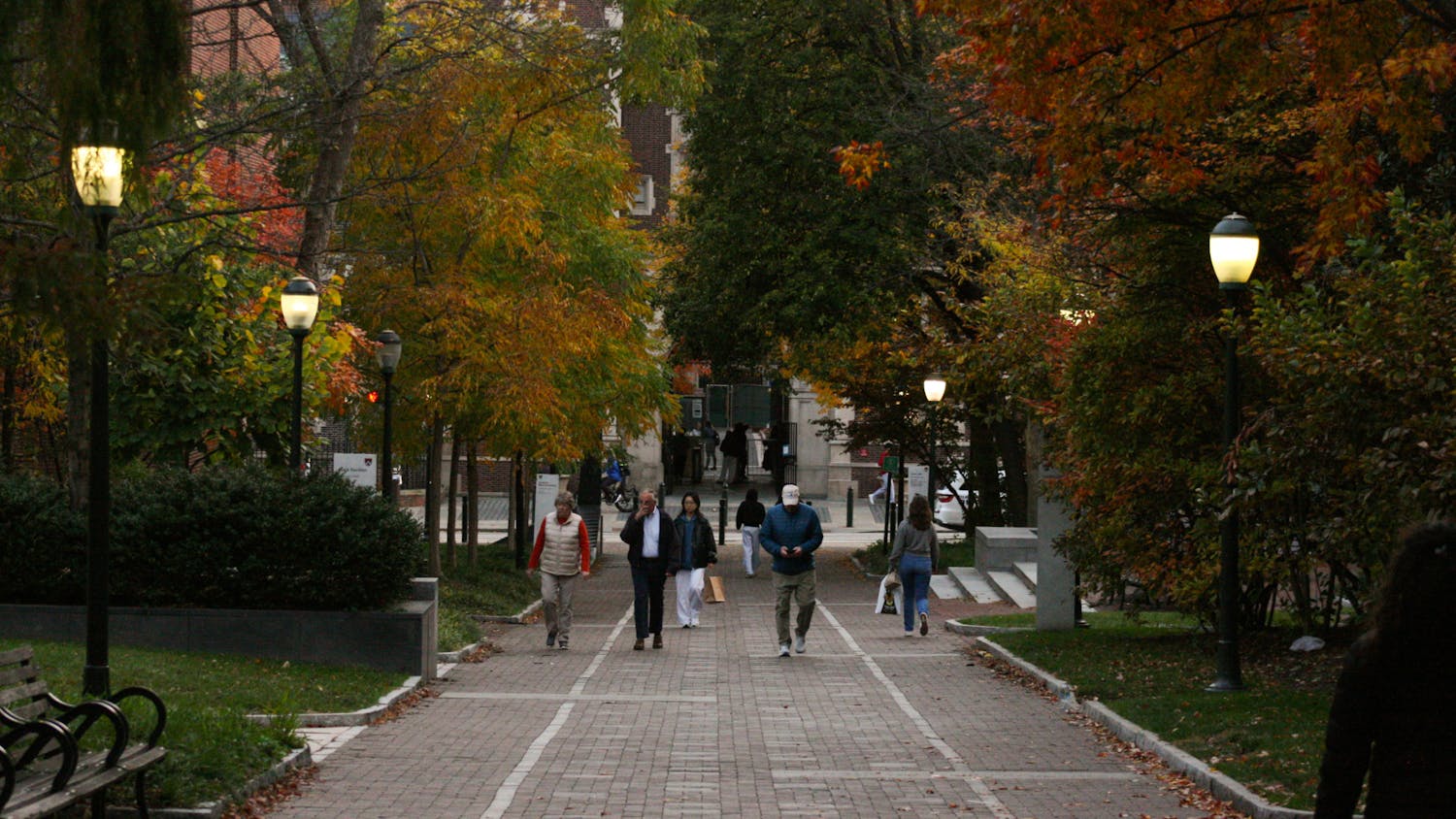 11-02-25 Campus (Hans Bode).jpg