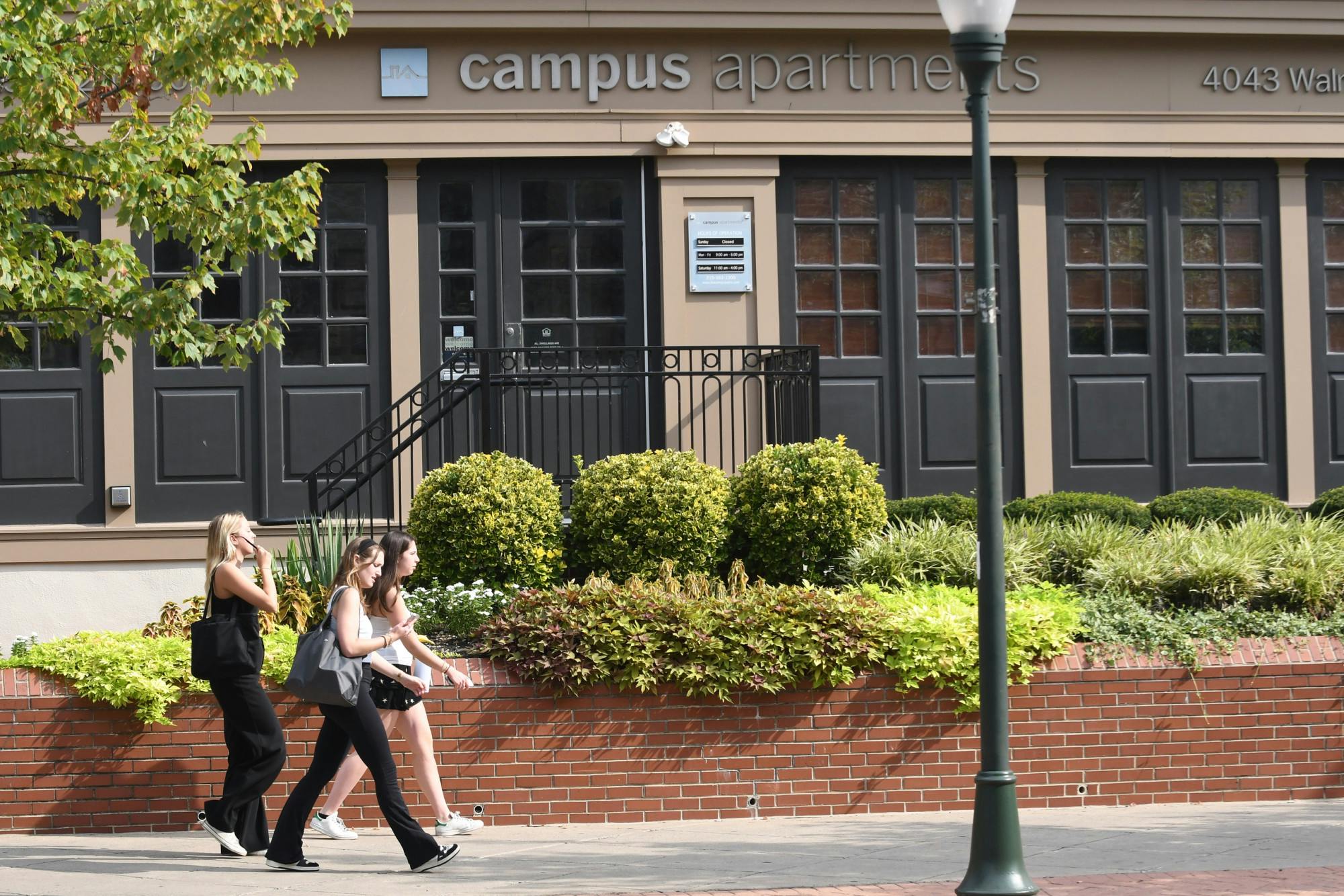 09-07-23 Campus Apts Office (Derek Wong).jpg