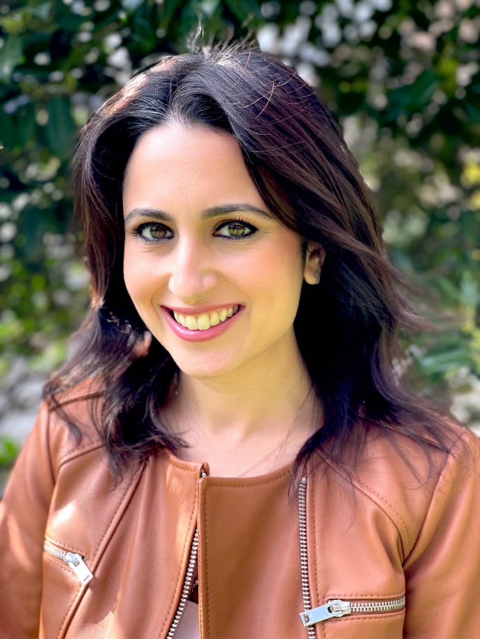 Lauren Hedvat_Noosh Kneads_Headshot.jpg