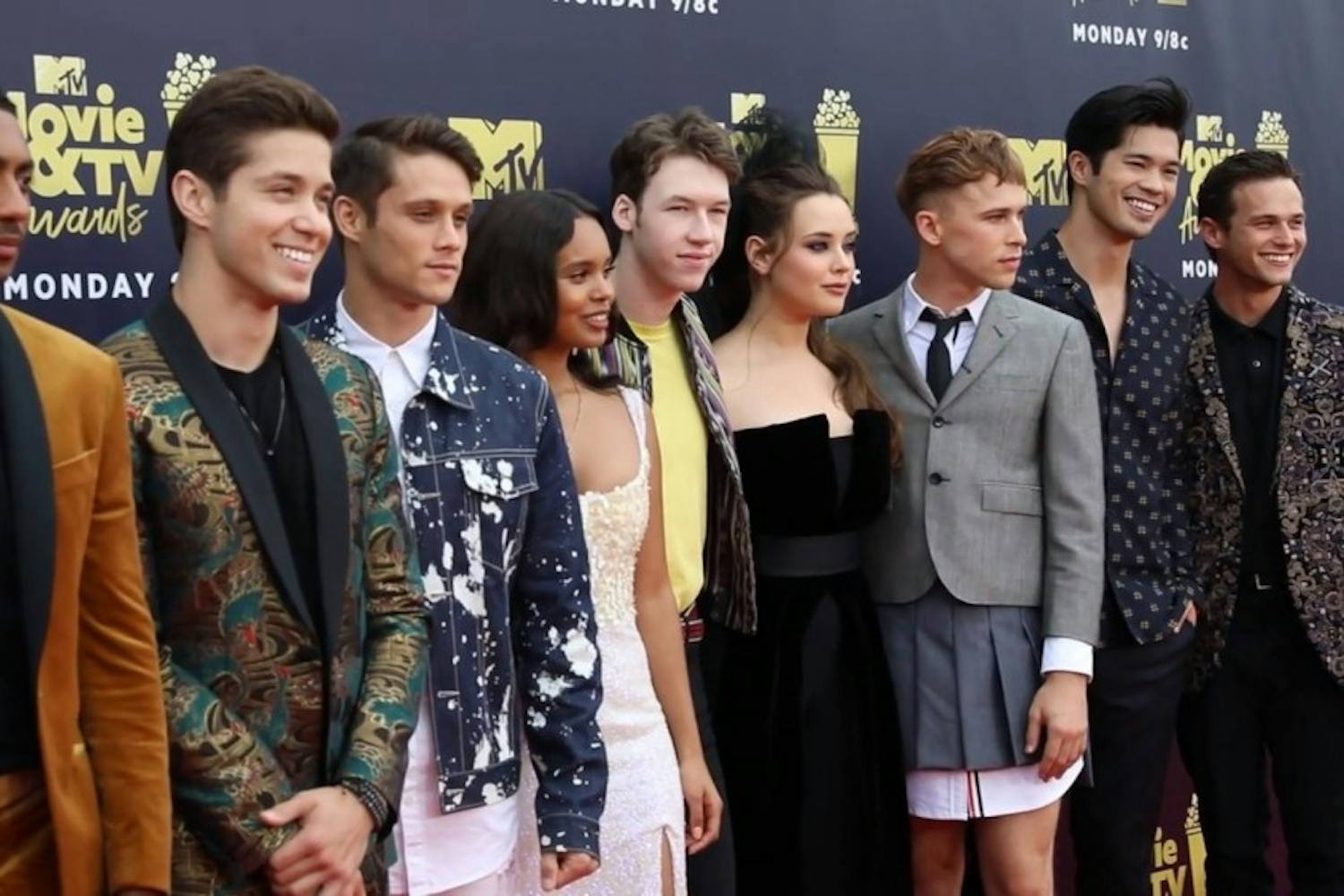 13 reasons why cast.jpg