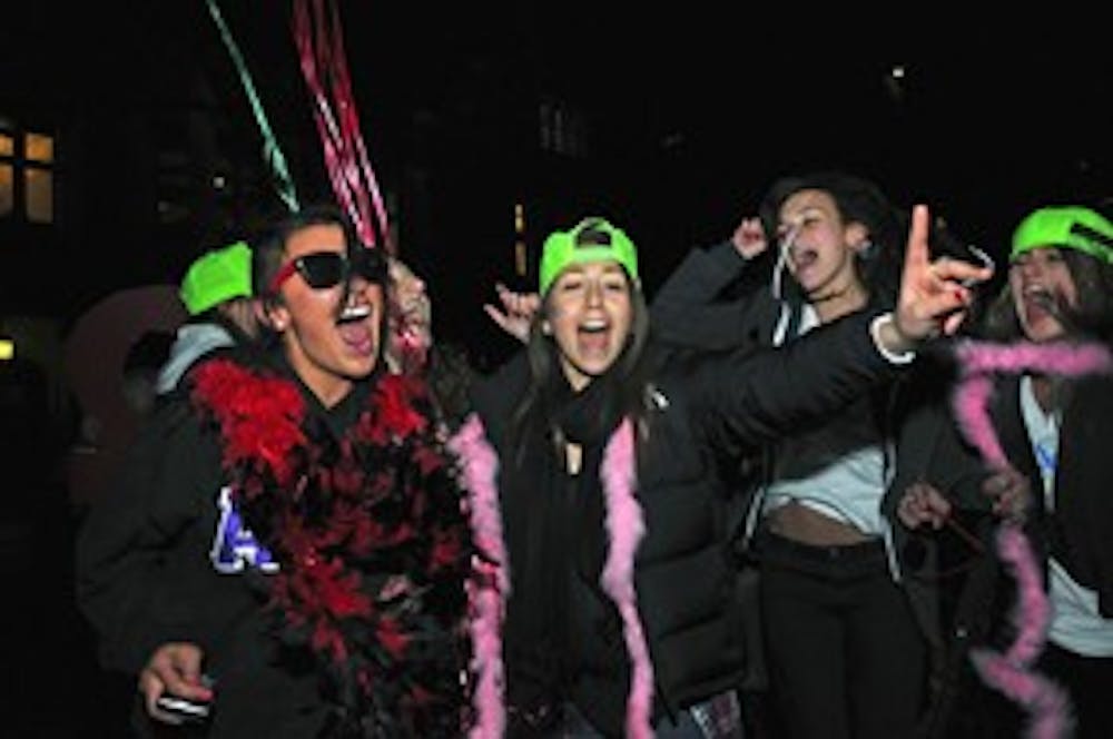 01212010_bidnight016