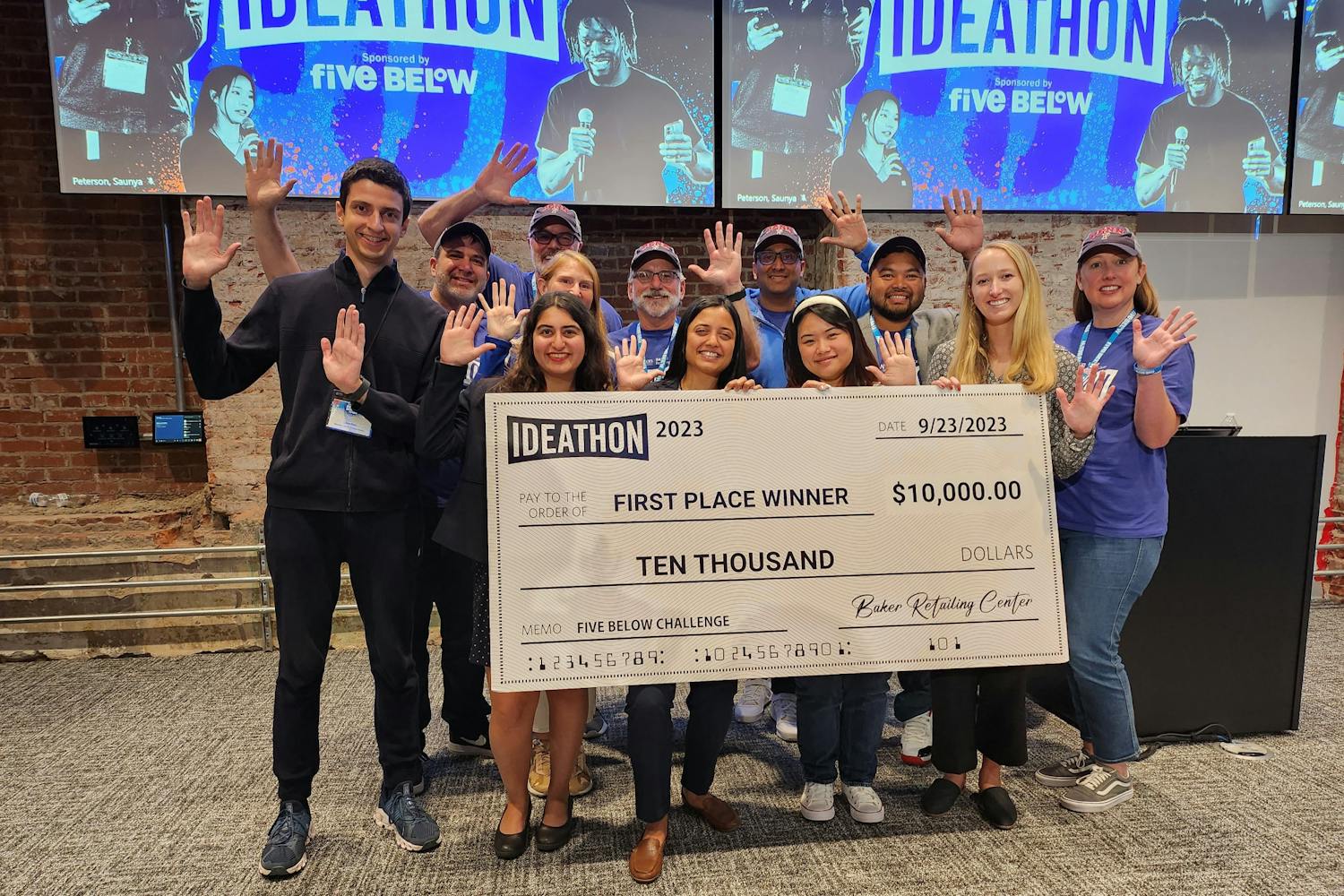 Ideathon Winning Team (Photo courtesy of Luca Bisi).jpg