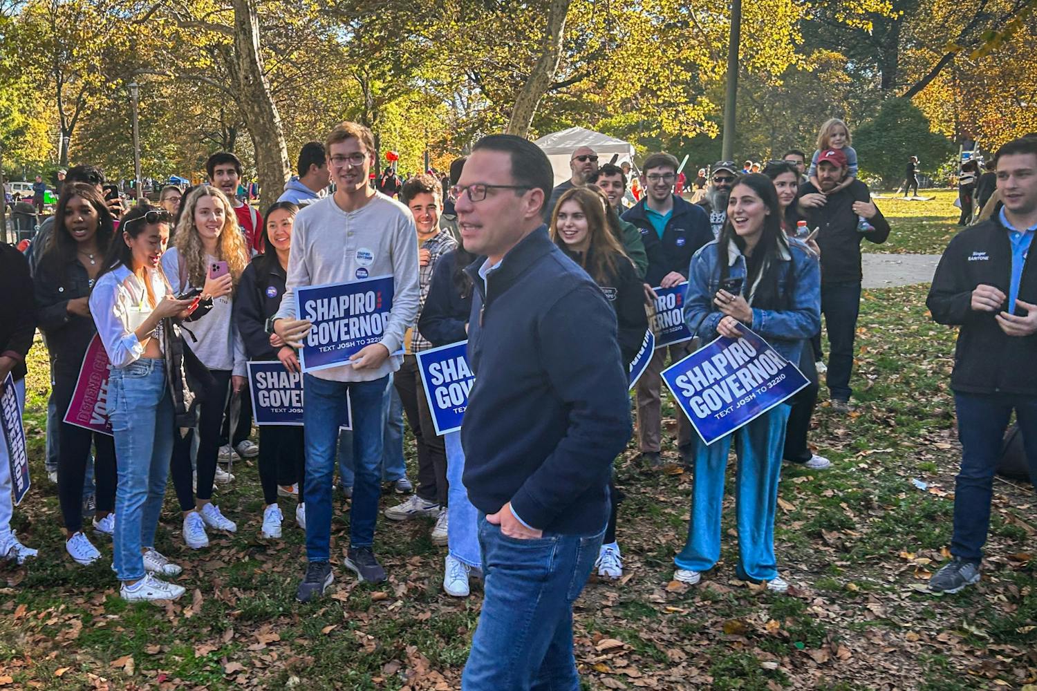 10-29-22 josh shapiro darty for democracy (Abhiram Juvvadi).jpg