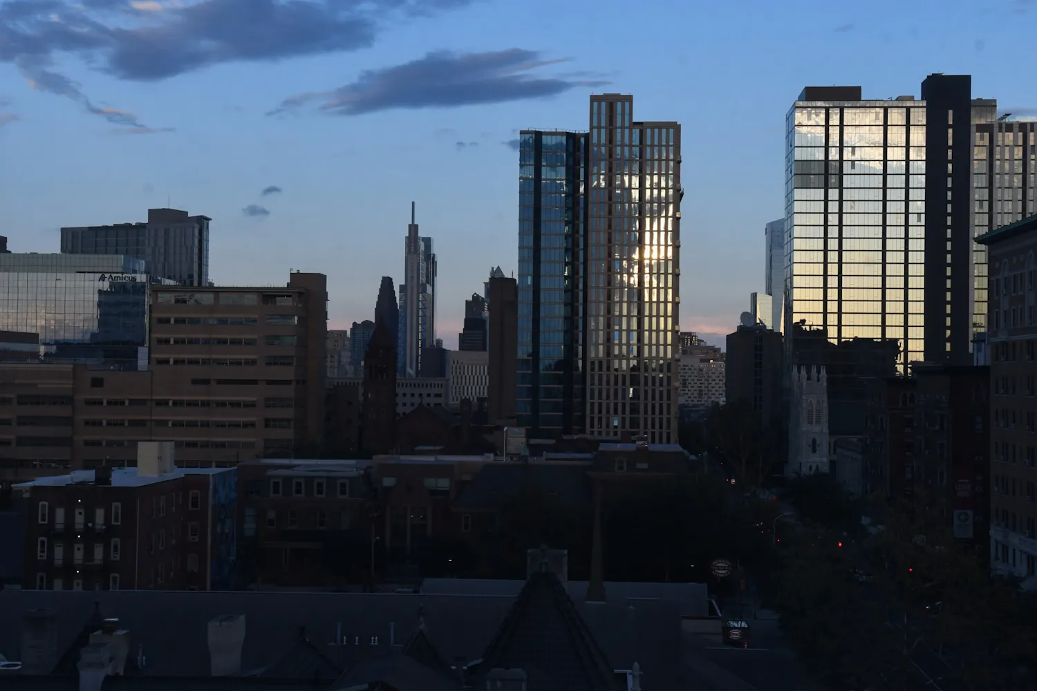 Philadelphia Skyline Sunset.jpg
