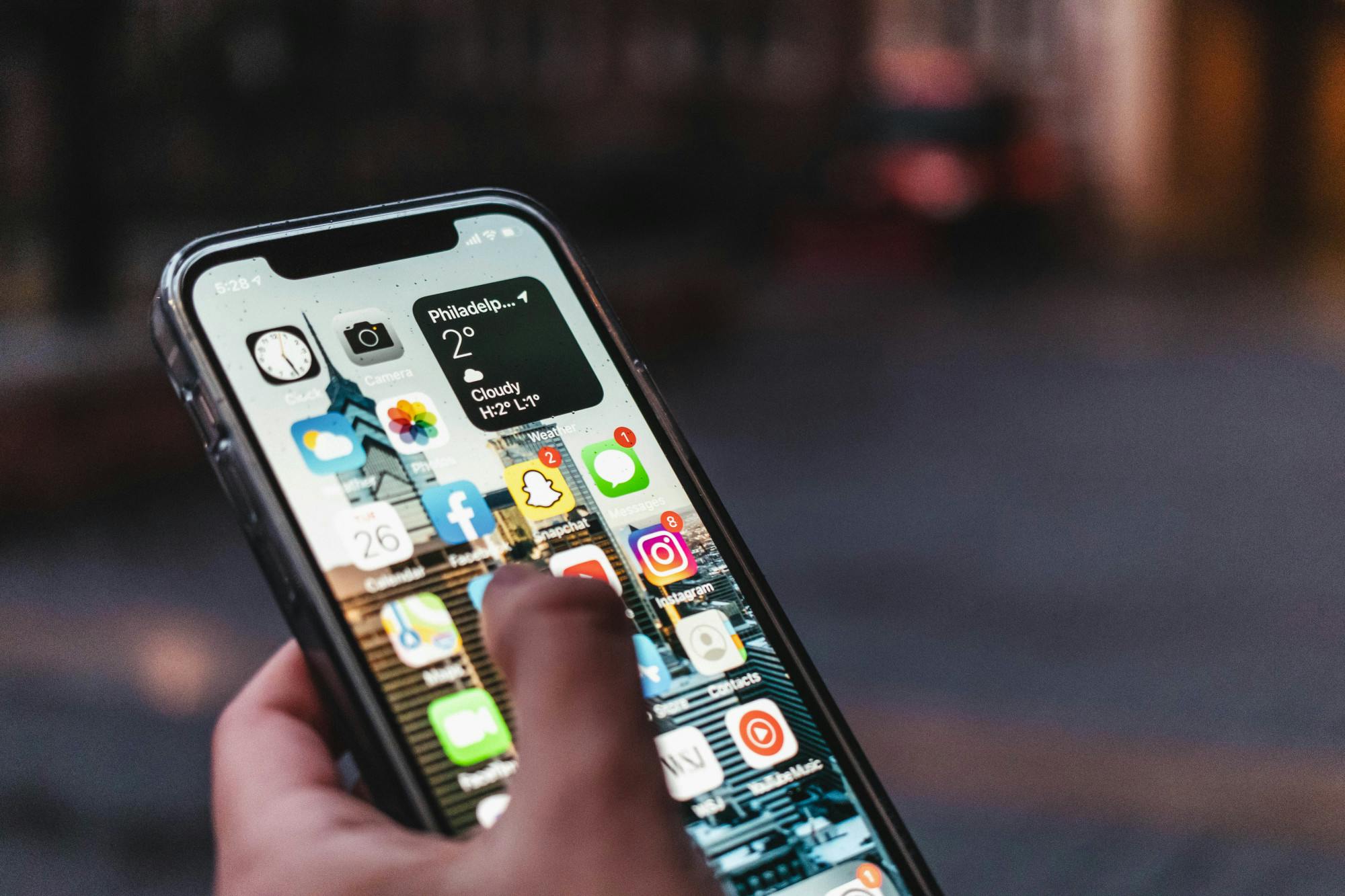 01-26-2021 Social Media Censorship (Diego Cárdenas Uribe).jpg