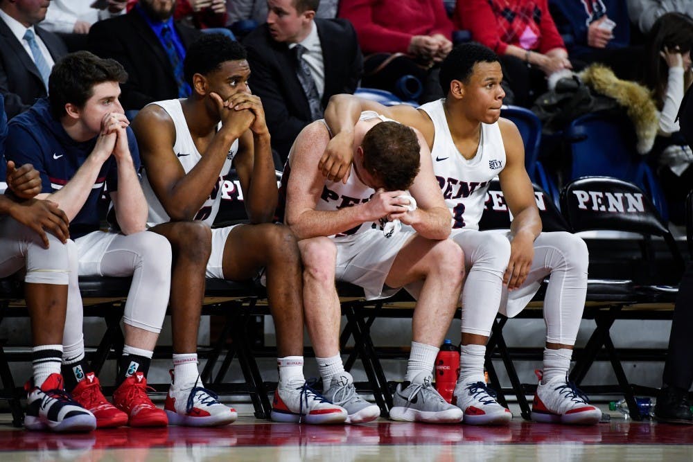 mens-basketball-bench