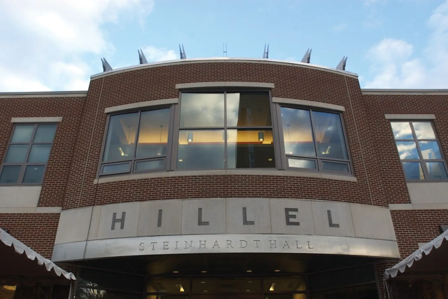 Michael Steinhardt, W'60, speaks during the the dedication of Steinhardt Hall. The dedication of Steinhardt, the new home of hillel on Penn's campus, was thursday afternoon.
