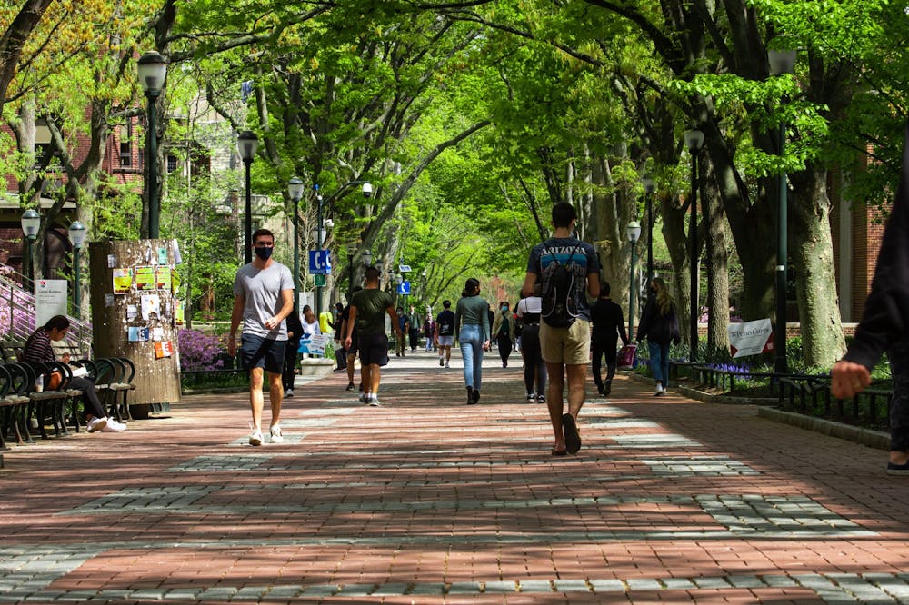 locust-walk-walking-students