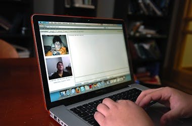 Chatroulette: strangers exposed