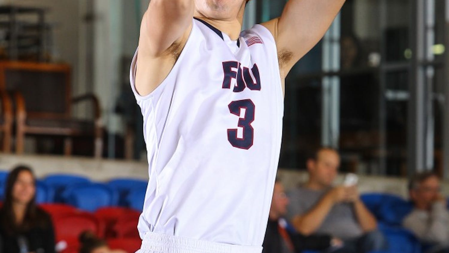 Sophomore guard Matt MacDonald chose to transfer from Fairleigh Dickinson and is heading to Penn. He will join Penn basketball on the court in 2016-17 after sitting out one year.