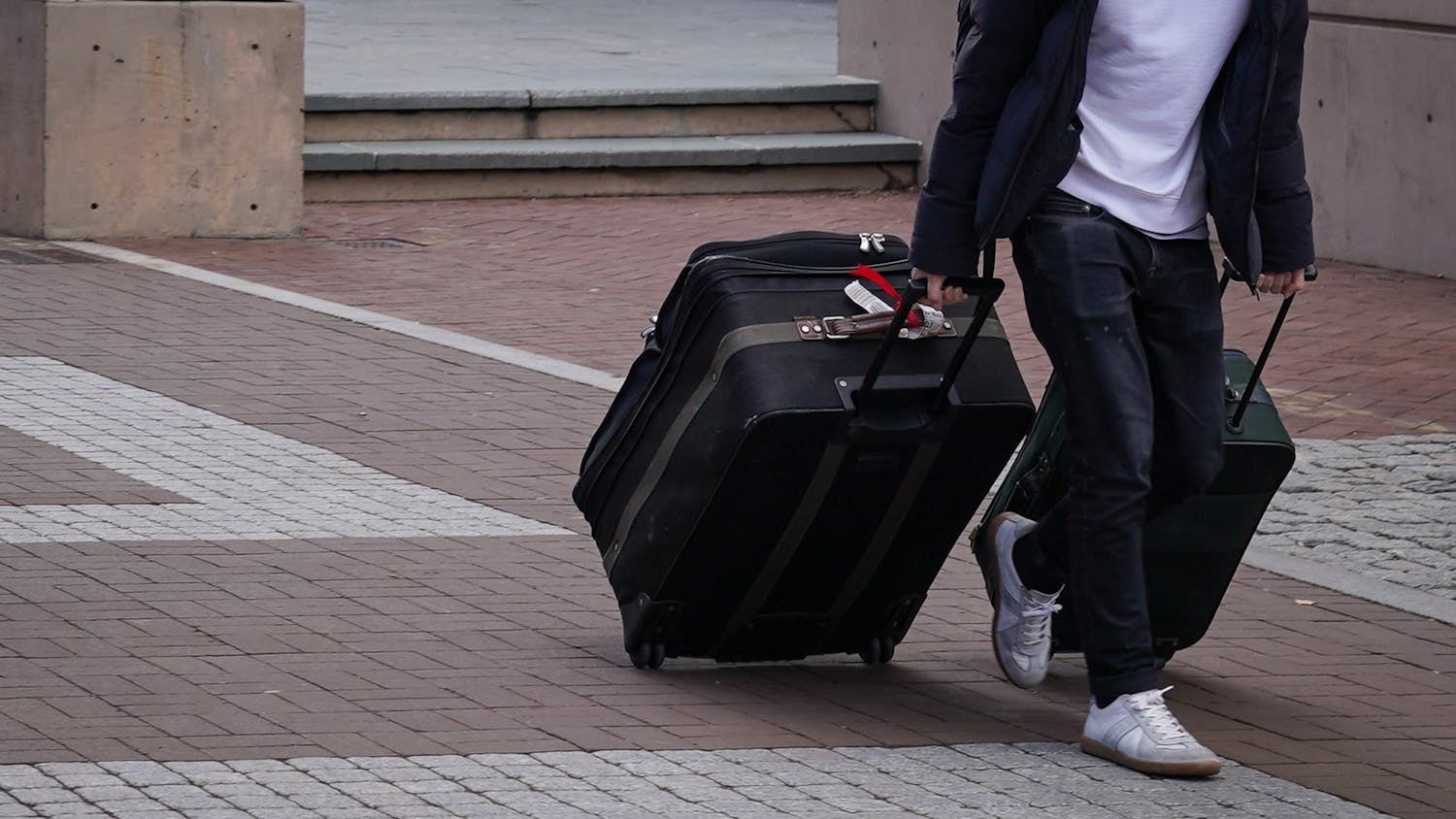 Suitcase Travel Coronavirus Move Out