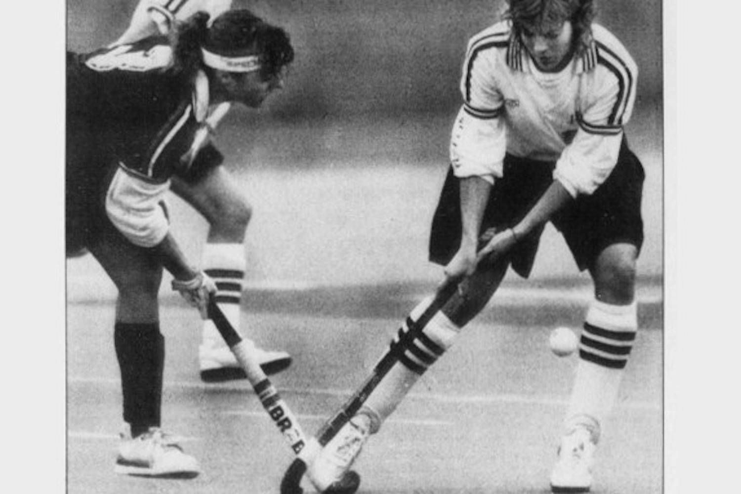 Field_Hockey_1988_Dom.jpg